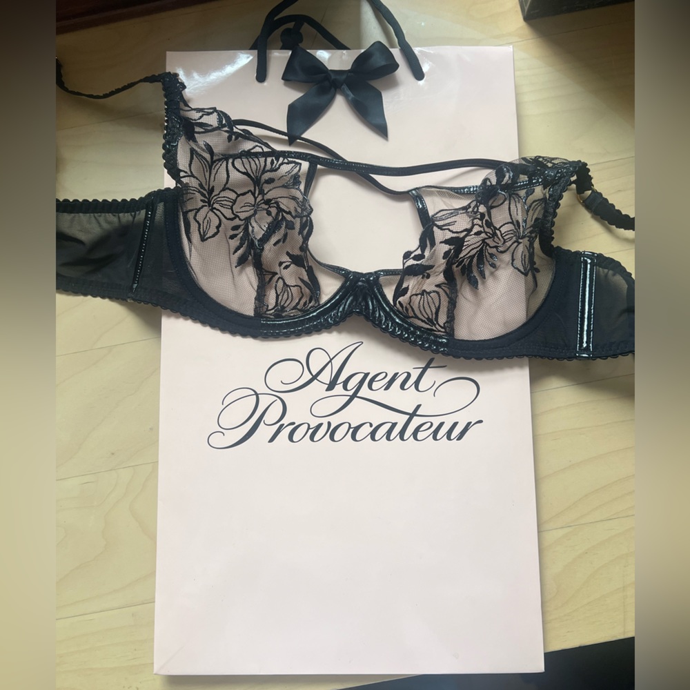 Agent provocateur 36B bra. Mesh push up.